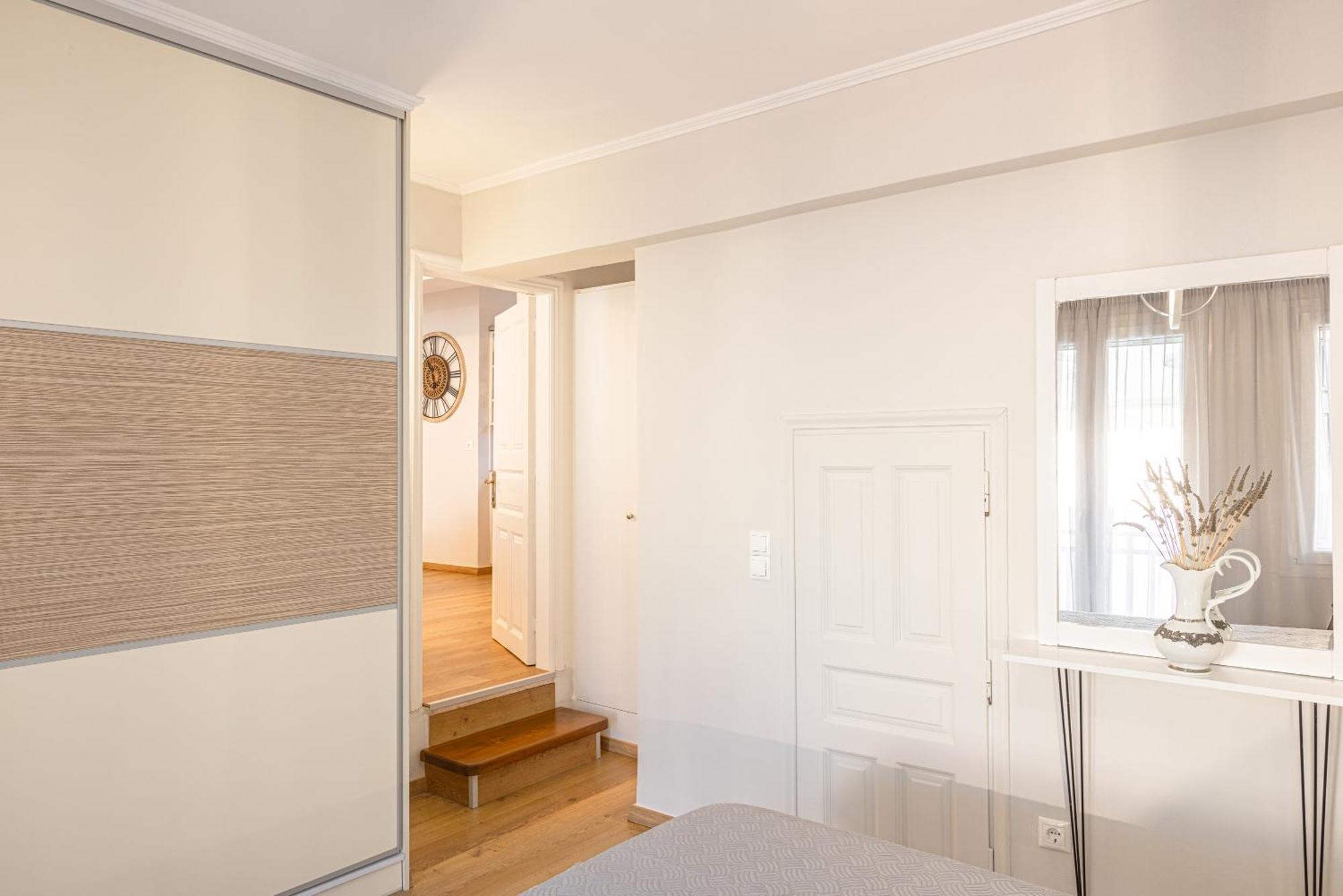 Pythagorio Blue Street Apartment With Balcony Exterior photo
