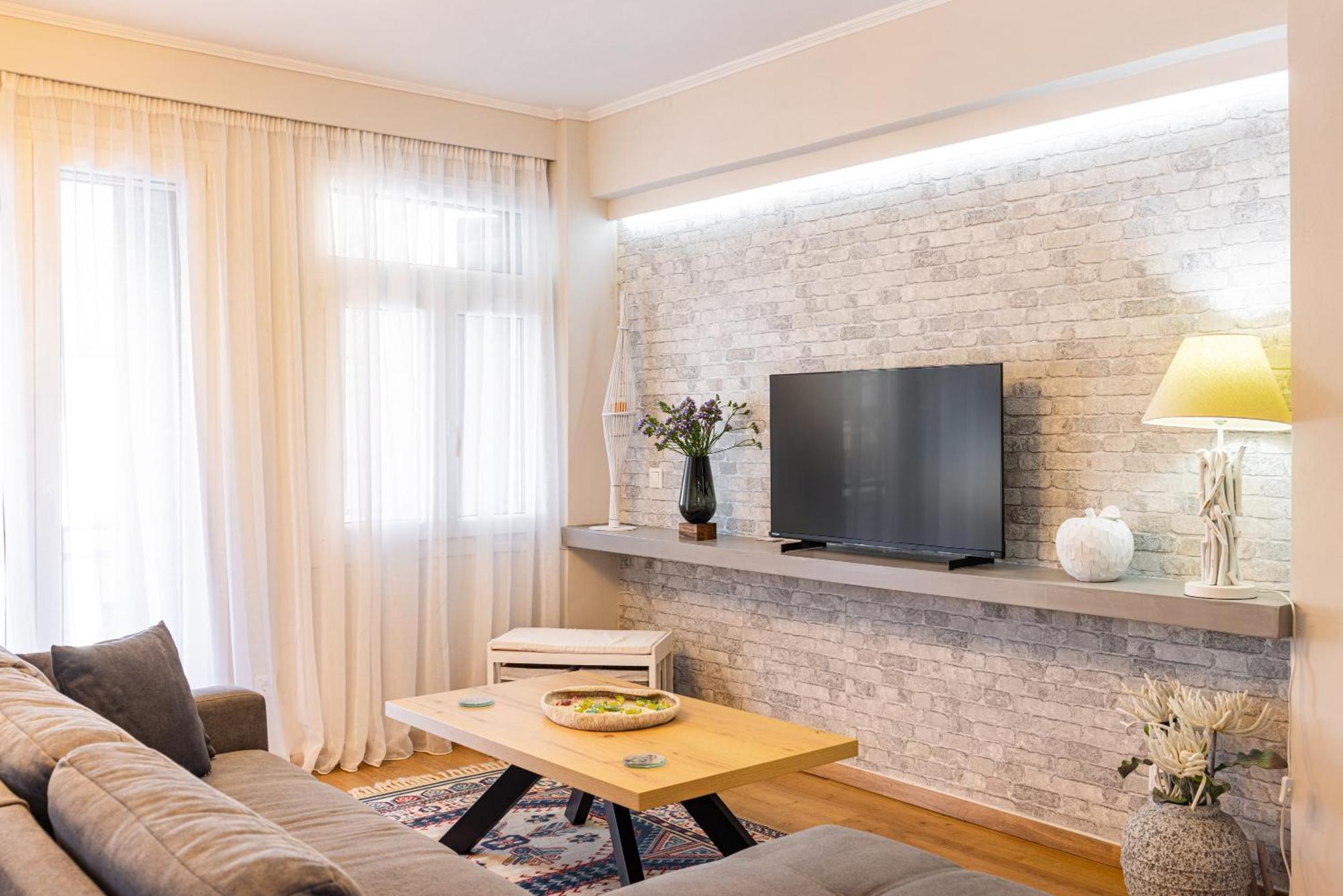 Pythagorio Blue Street Apartment With Balcony Exterior photo